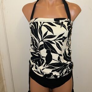 New no tags Real Bodies Real Solutions one piece swimsuit size 8